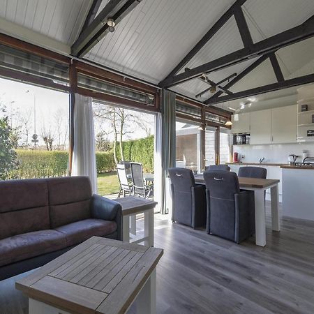 Exquisite Bungalow By The Sea Sint Maartensvlotbrug Esterno foto